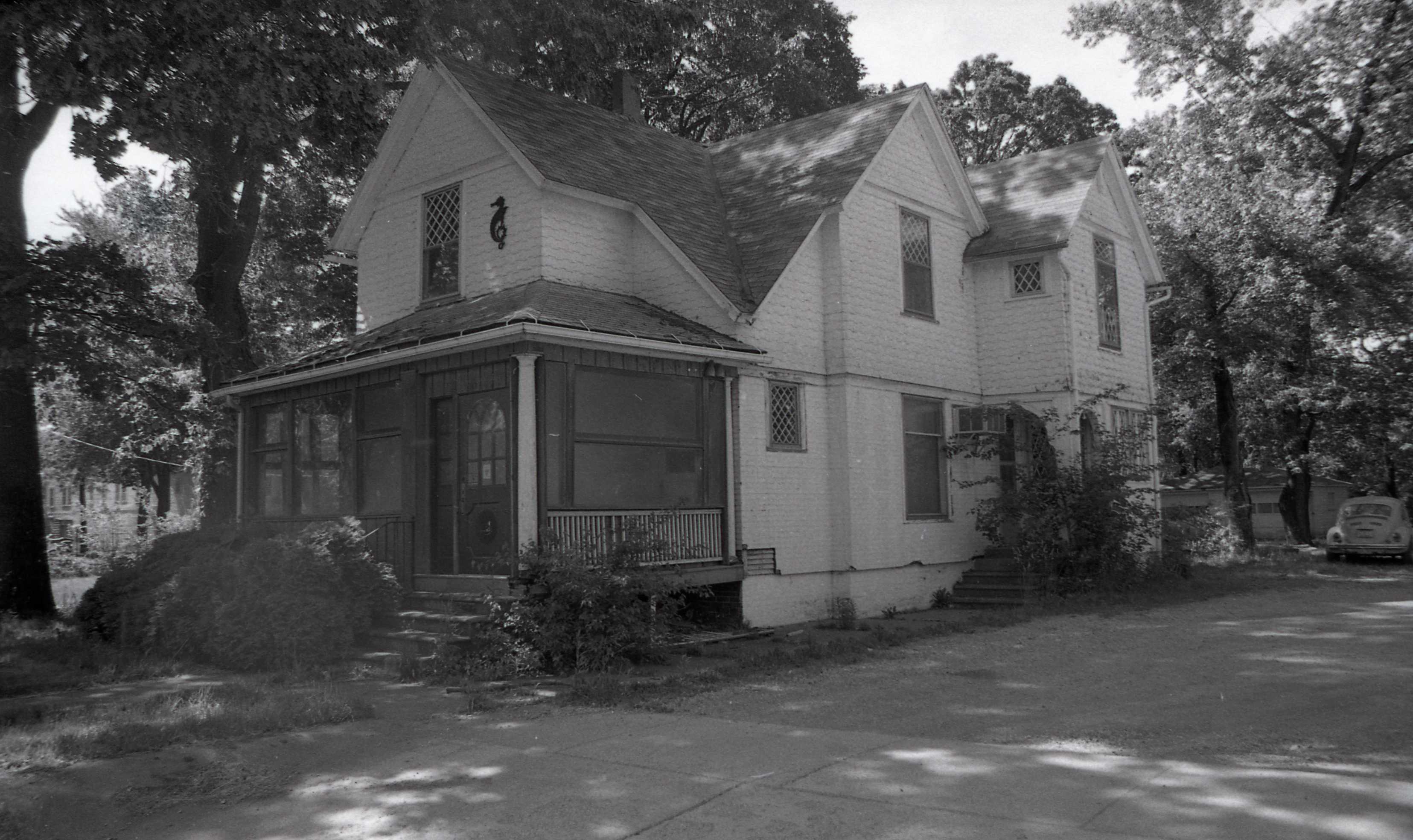 1244 Lincolnway East
